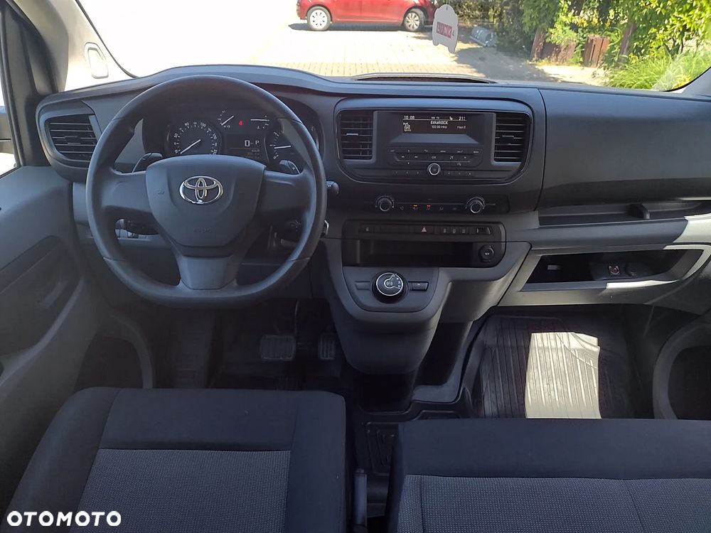 Toyota ProAce Kombi 2.0 D-4D Long 2,8t - 7
