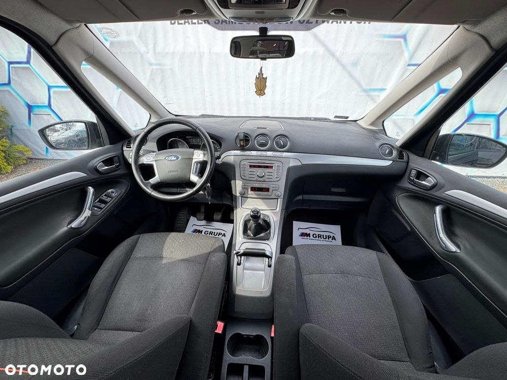 Ford Galaxy 1.8 TDCi Ambiente - 30