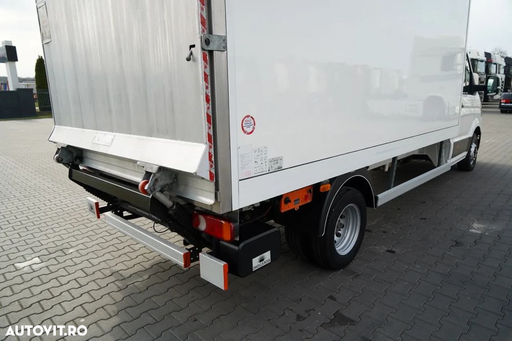 Volkswagen CRAFTER / CONTAINER / DHOLLANDIA LIFT / 2019 / TWIN / 3 LOCURI / - 13