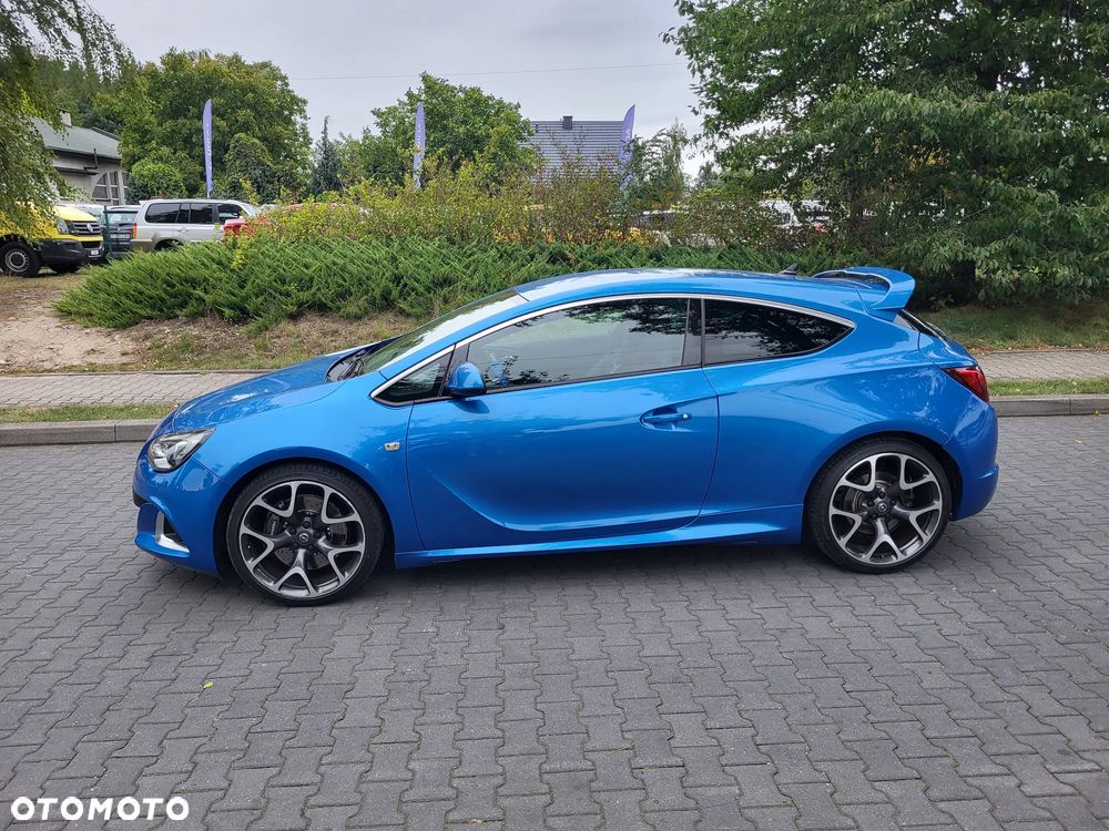 Opel Astra IV GTC OPC - 3