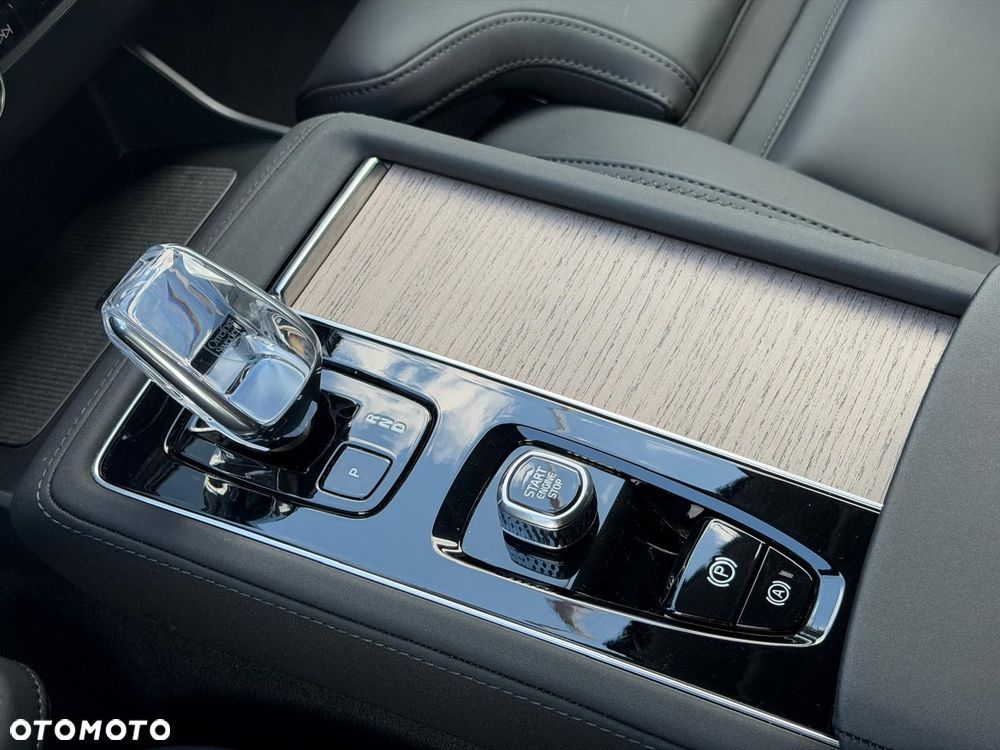 Volvo XC 90 - 24