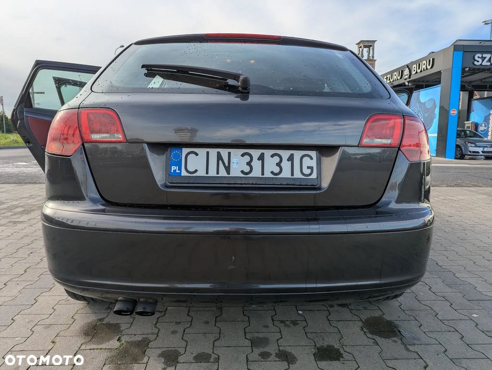 Audi A3 Sportback 2.0 TDI Ambiente - 4