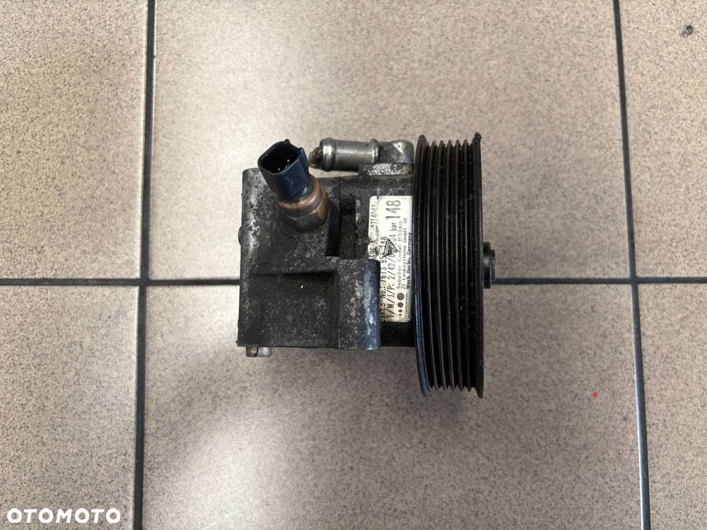 POMPA WSPOMAGANIA 1.4 16V 1.6 16V FORD 4M513A696AD - 1