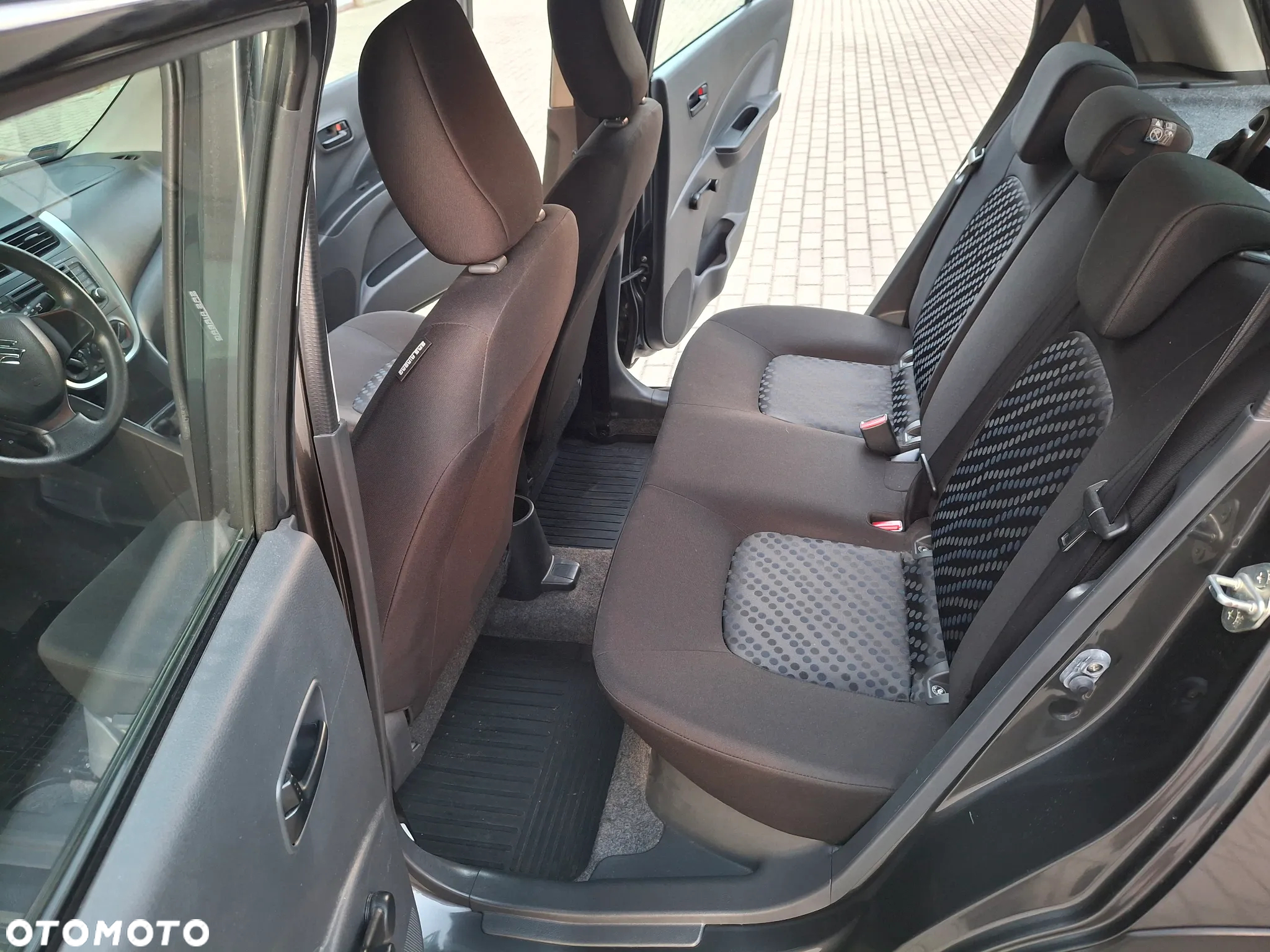 Suzuki Celerio 1.0 Premium - 15