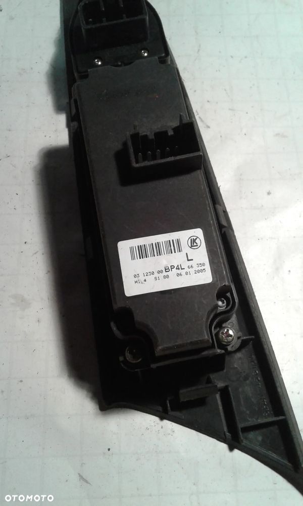 LEWY PANEL SZYB PRZEŁĄCZNIK MAZDA 3 BK 02-07 03123000 - 2