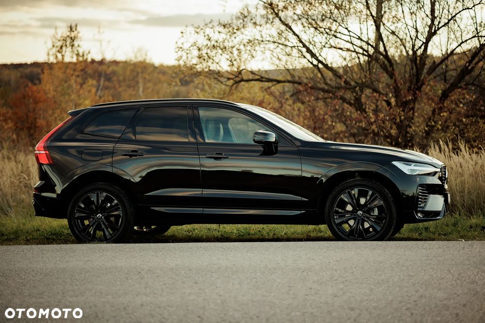 Volvo XC 60 B5 B AWD Plus Black Edition - 5