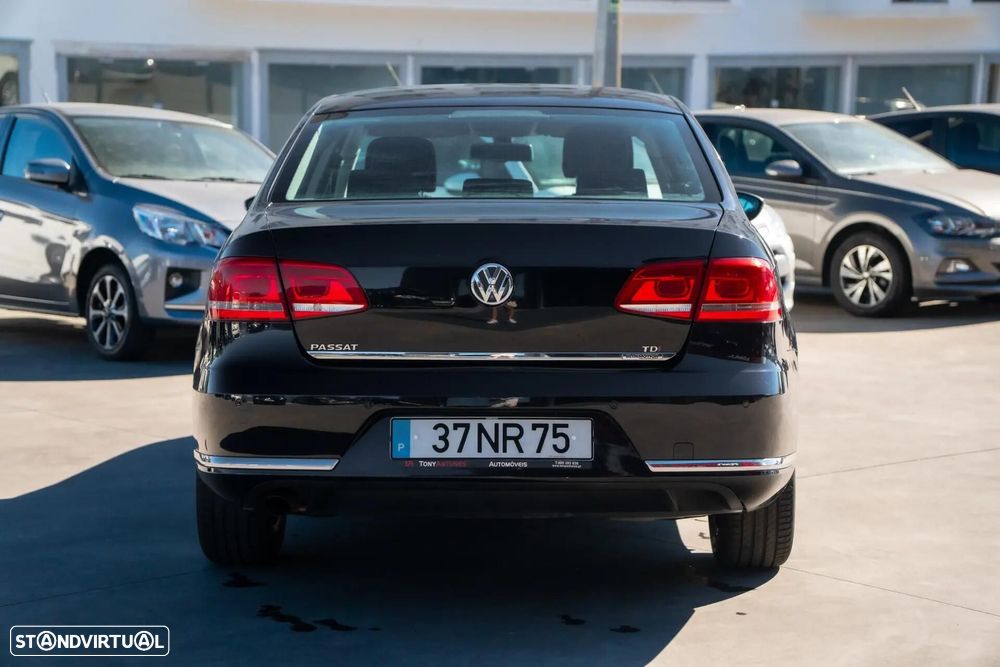 VW Passat 1.6 TDI Confortline - 9