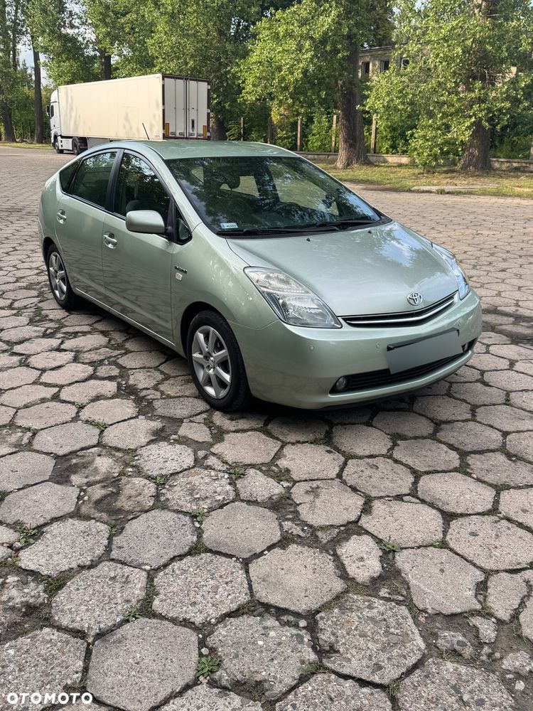 Toyota Prius 1.5 VVT-i Prestige - 2