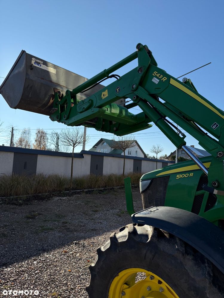 John Deere R5100 - 17