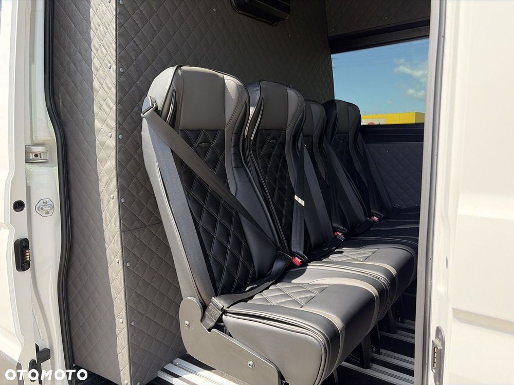 Volkswagen Crafter LIFT 2.0 TDI SCR 177KM, zabudowa brygadowa Hauser - 31