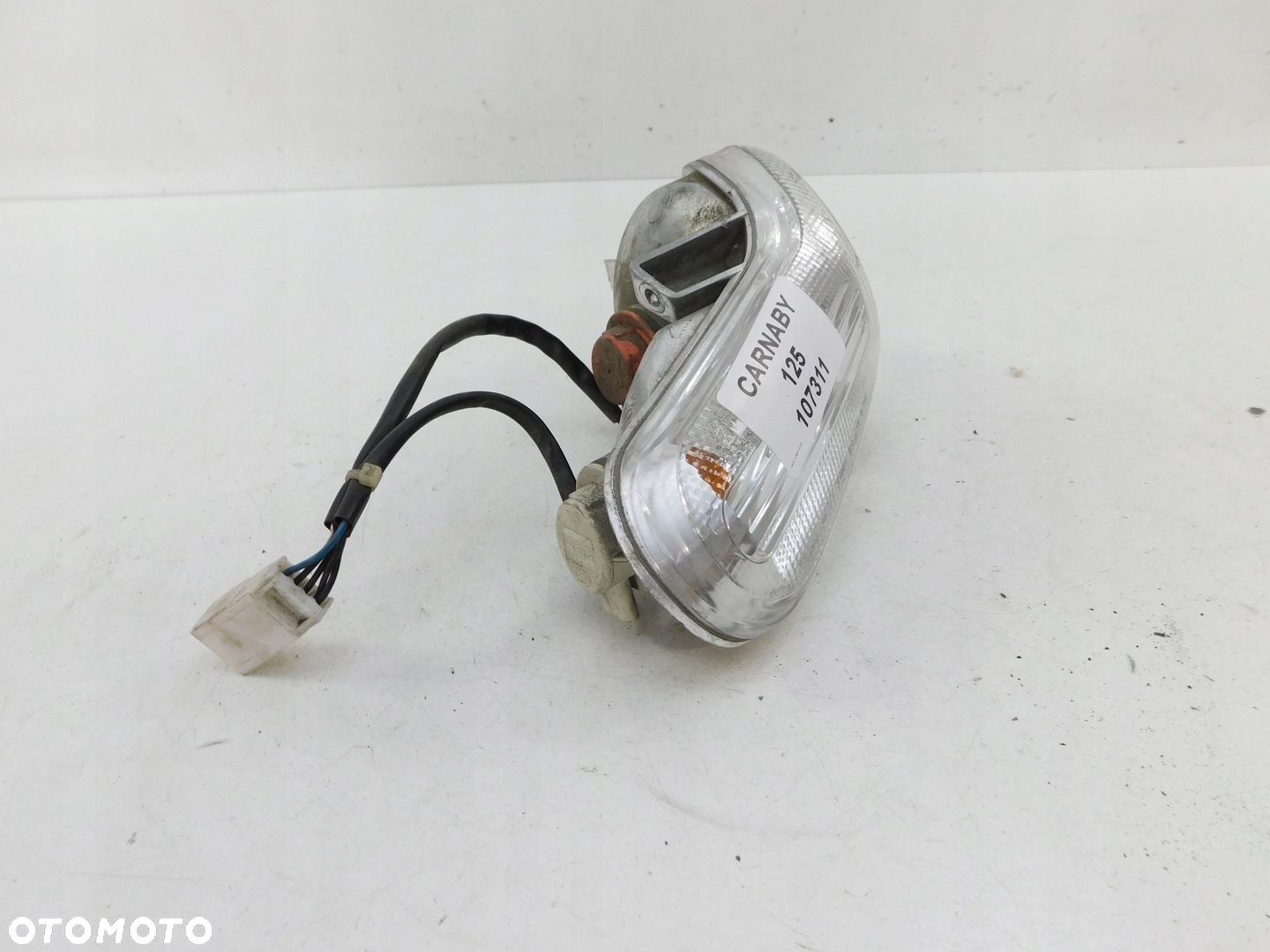 PIAGGIO CARNABY 125 LAMPA TYŁ LEWA - 3