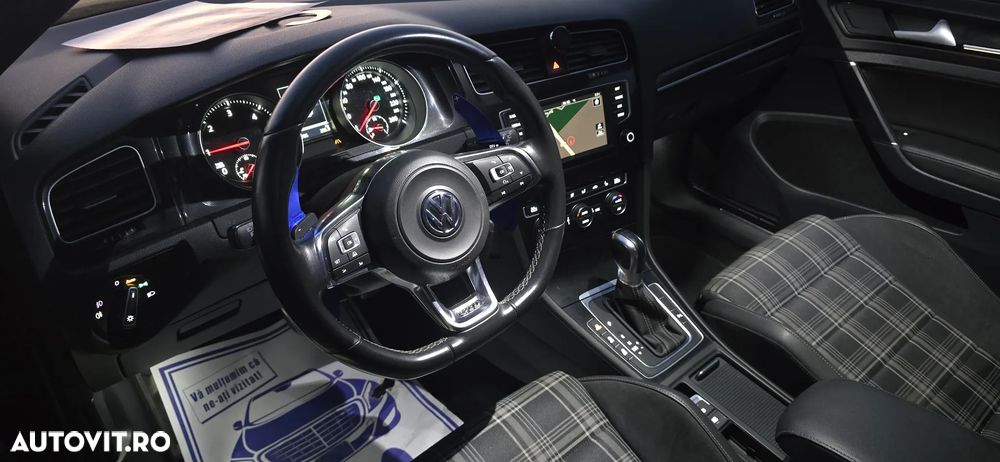 Volkswagen Golf 2.0 TDI DPF BMT DSG GTD - 29