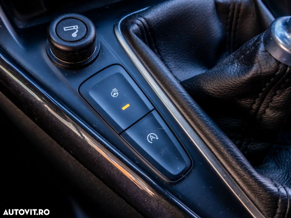 Ford Focus 1.0 EcoBoost Trend - 17