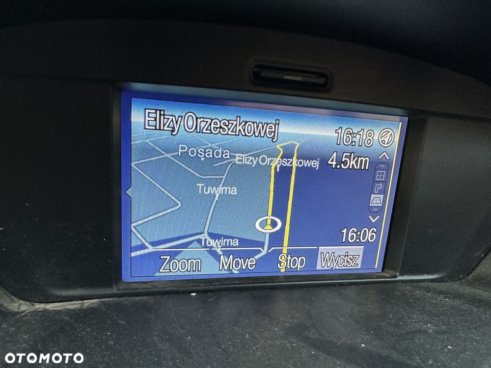 Ford Kuga 2.0 TDCi 2x4 Titanium - 10