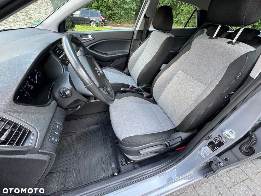 Hyundai i20 blue 1.2 Style - 29