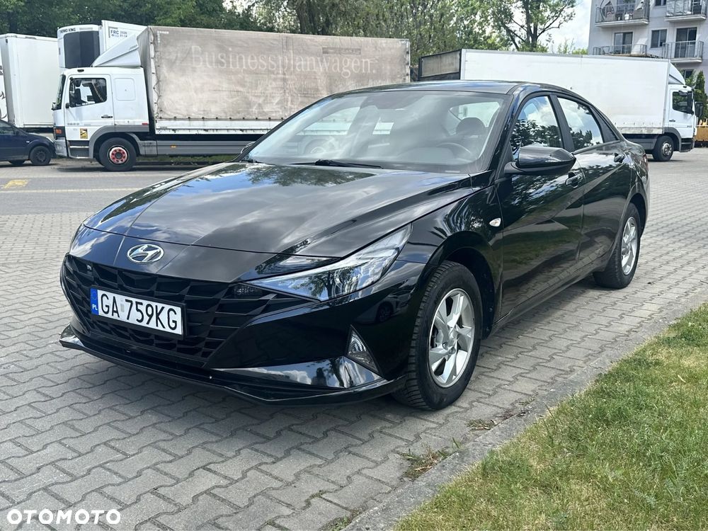 Hyundai Elantra 2022