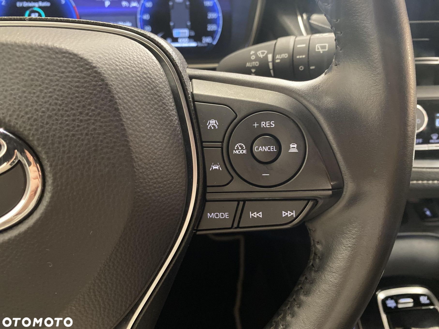 Toyota Corolla 1.8 Hybrid Comfort - 14