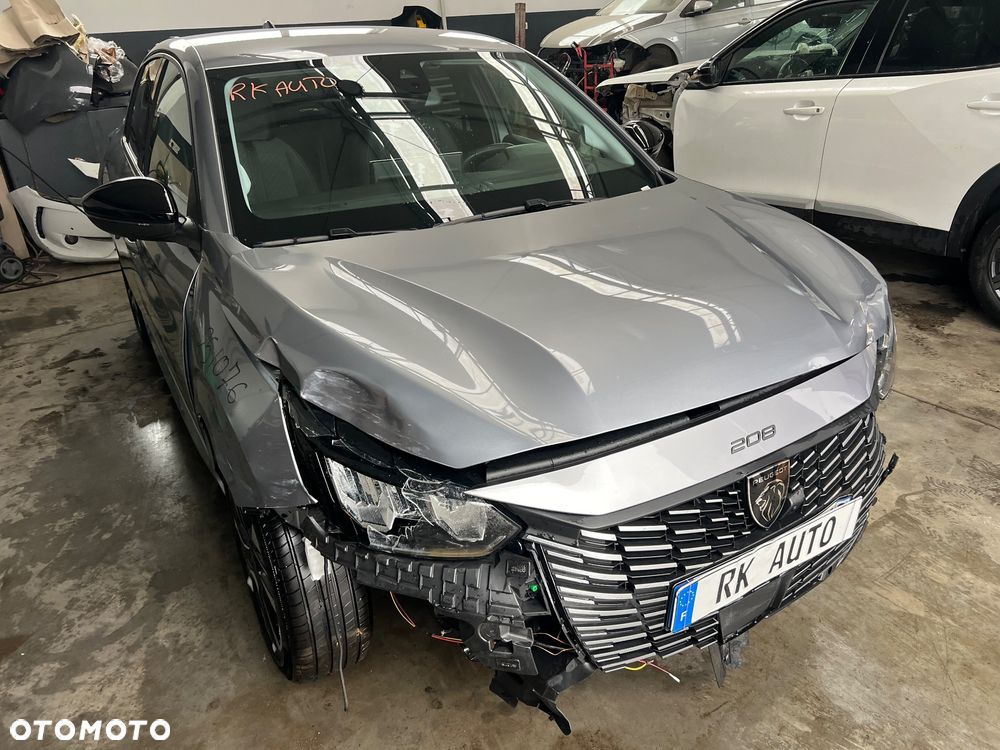 Peugeot 208 1.2 PureTech GT S&S - 7