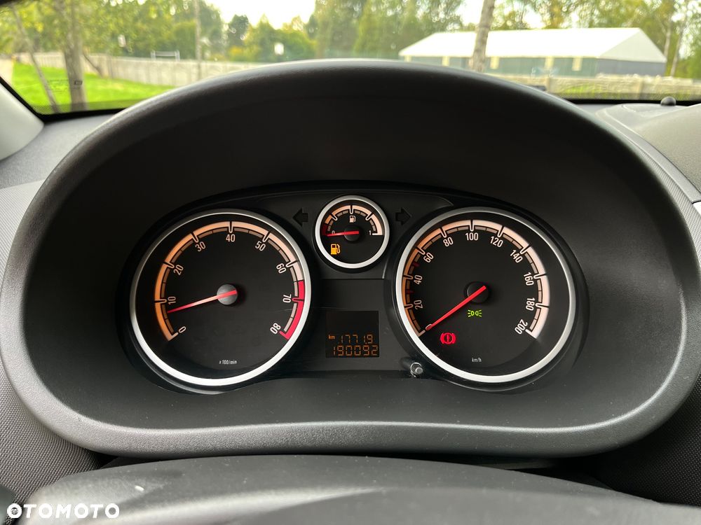 Opel Corsa 1.4 16V Active - 18