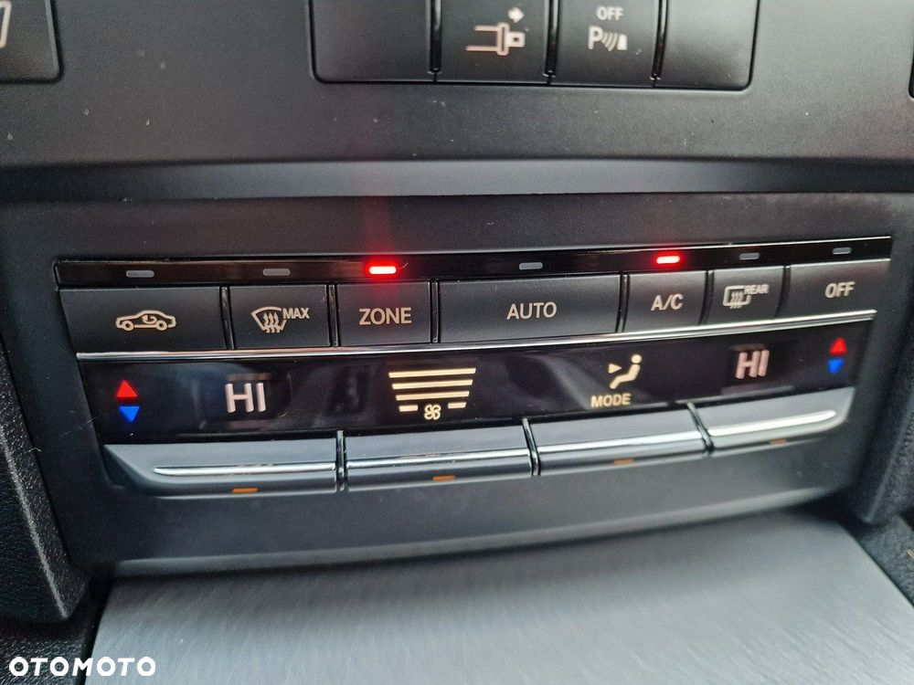 Mercedes-Benz Klasa E - 30