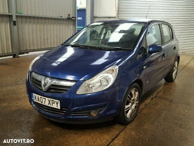 Dezmembrez Opel Corsa D 1.4i - 3