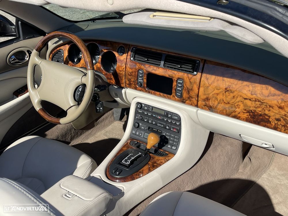 Jaguar XK XKR 4.0 Convertible - 3