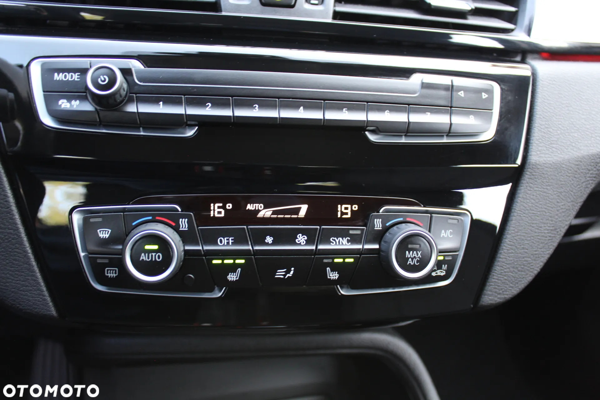 BMW X1 xDrive20i Advantage sport - 15