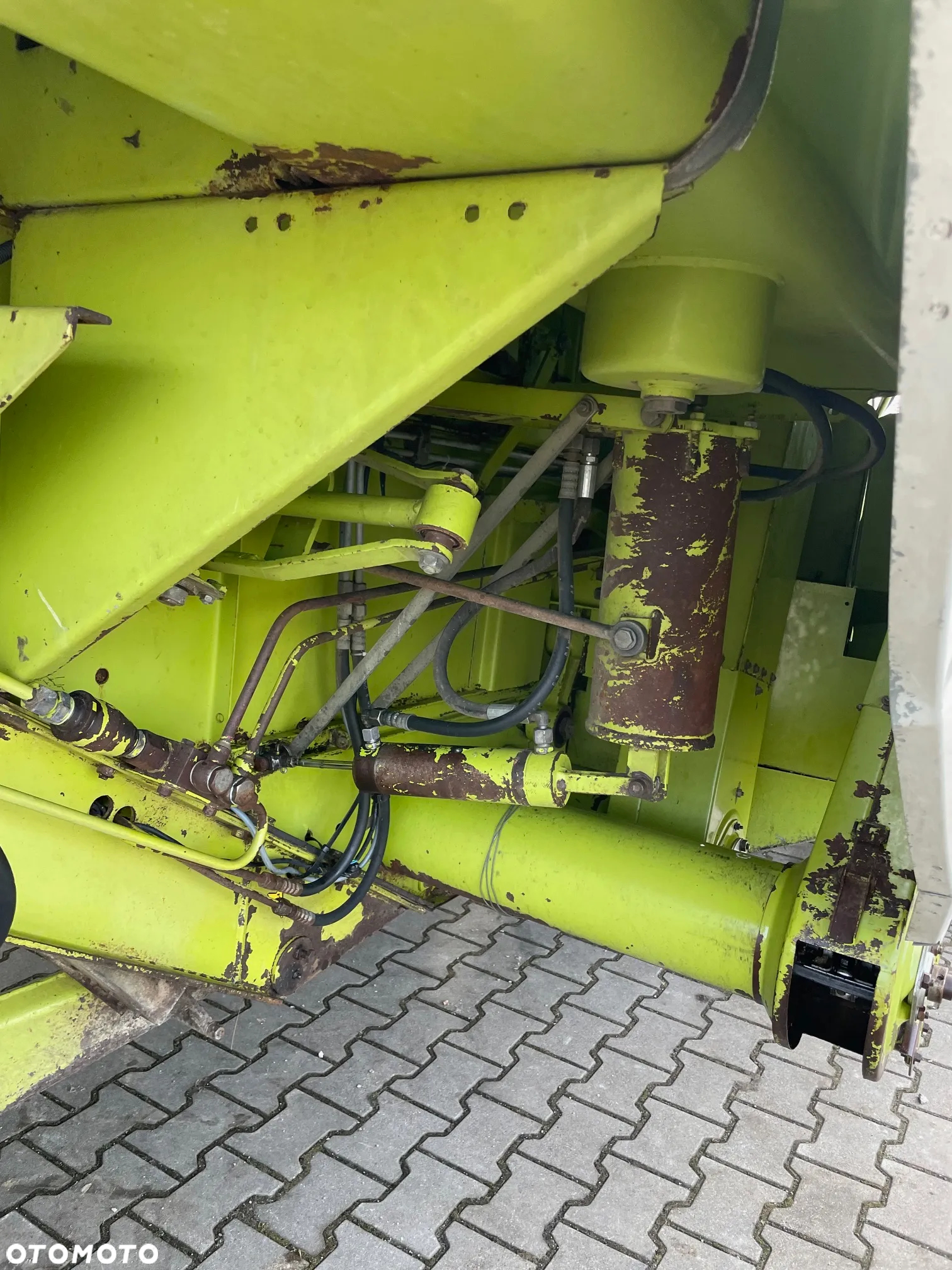 Claas Dominator 88 SL - 11