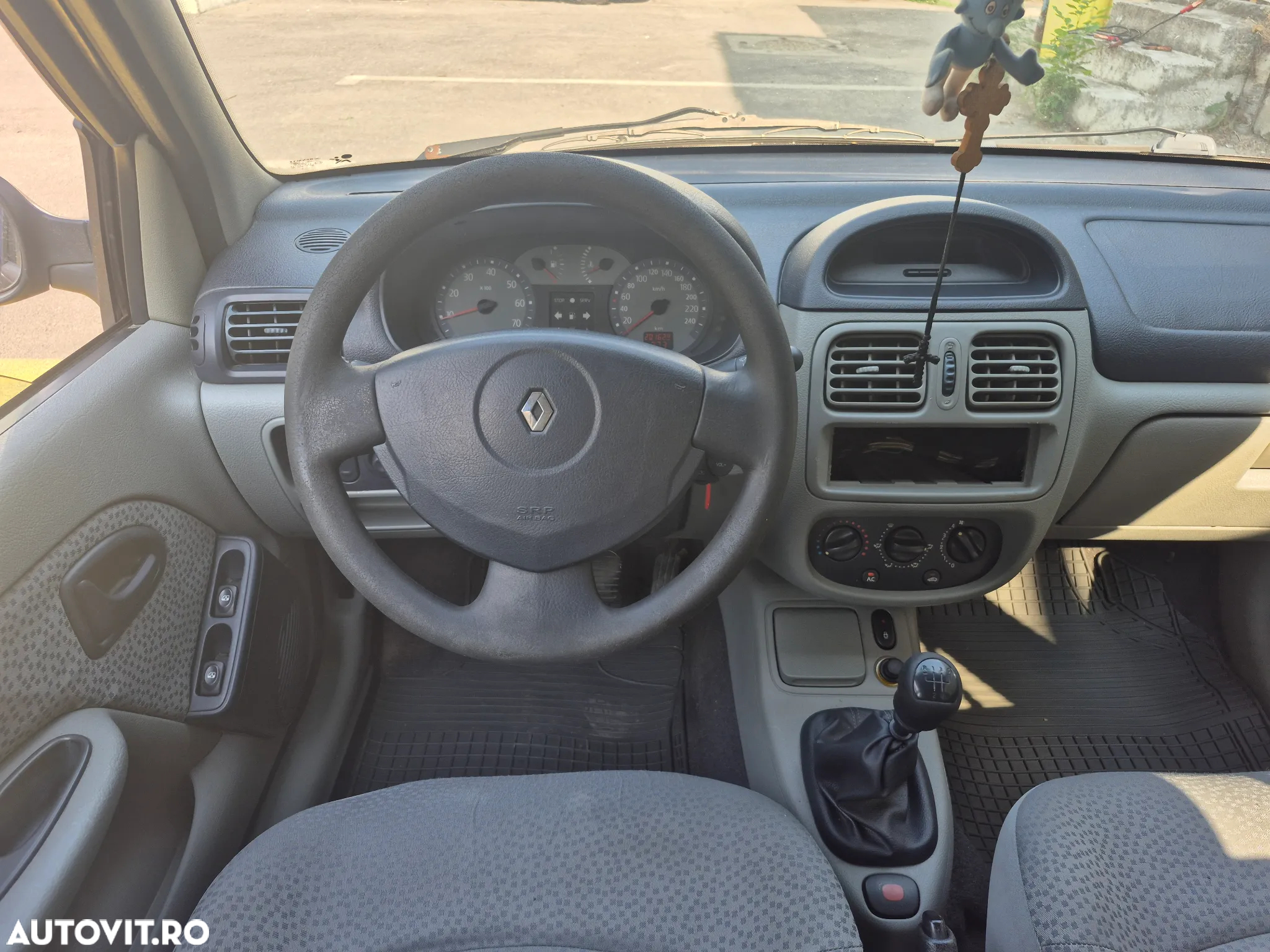 Renault Clio Bicorp 1.4 Expression - 11