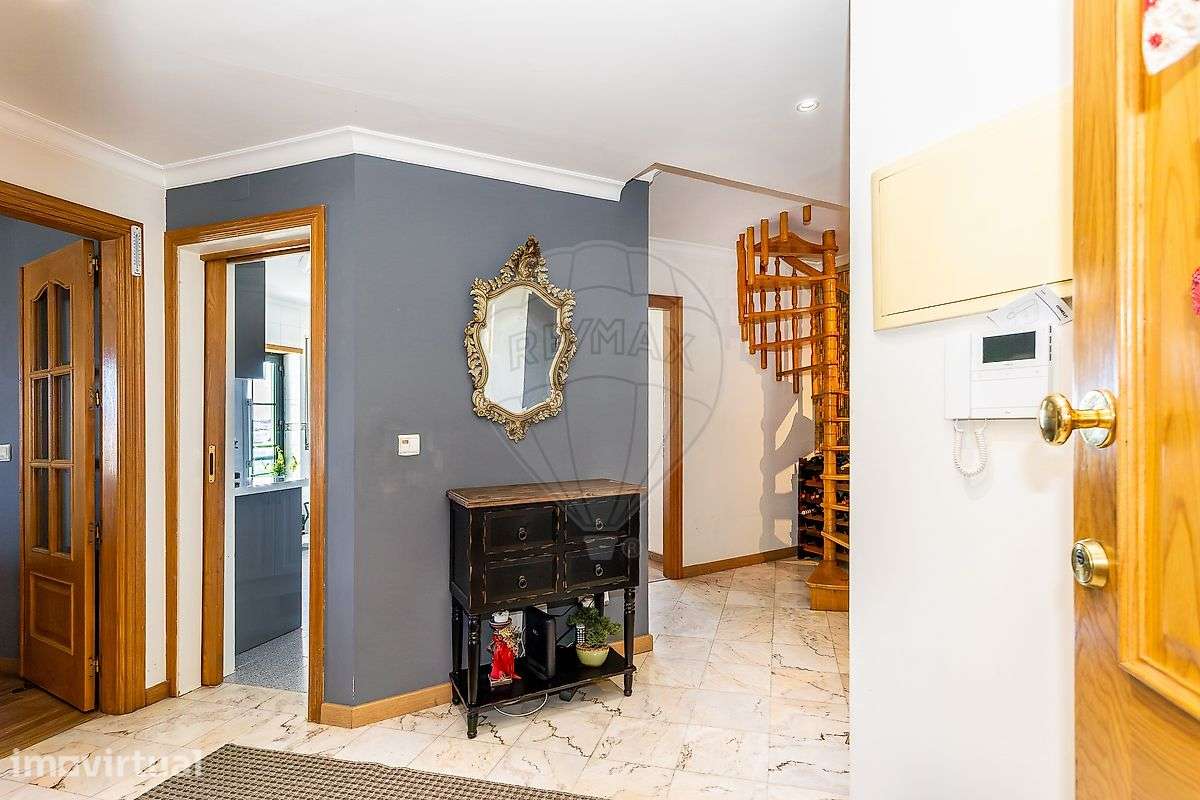 Apartamento T2 para arrendamento - Grande imagem: 2/22
