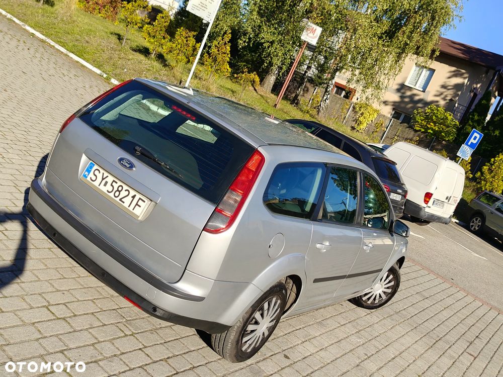 Ford Focus 1.8 Trend - 17