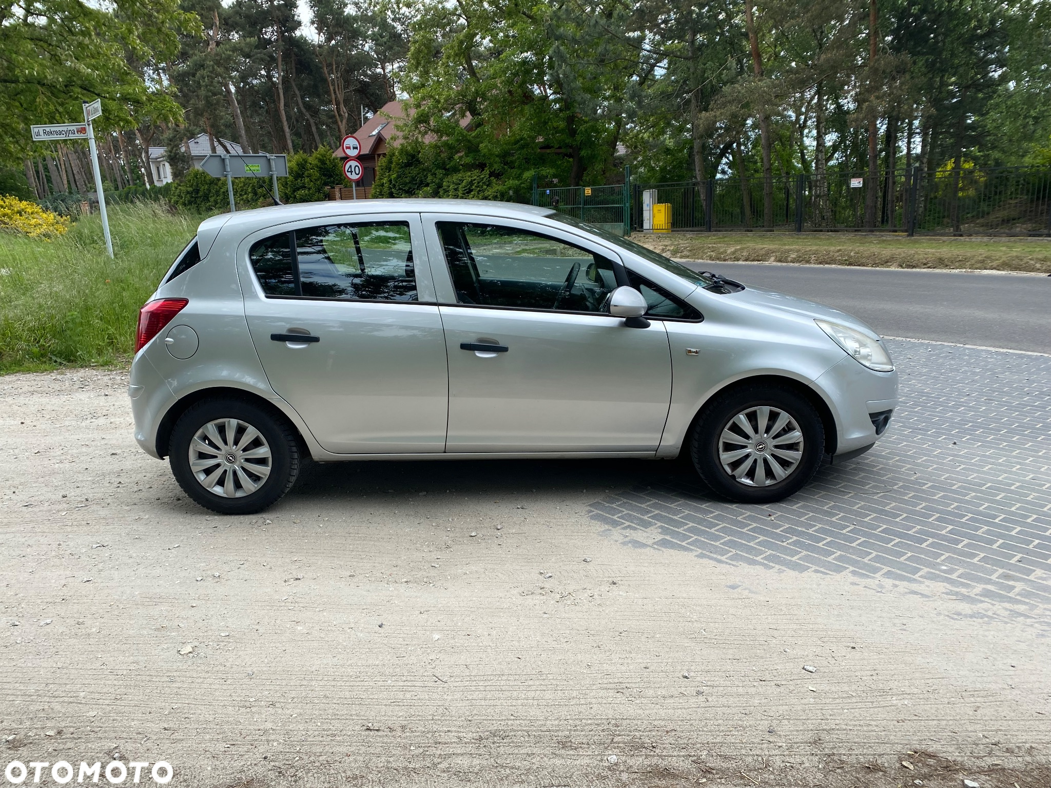 Opel Corsa 1.0 12V Edition / Active - 4