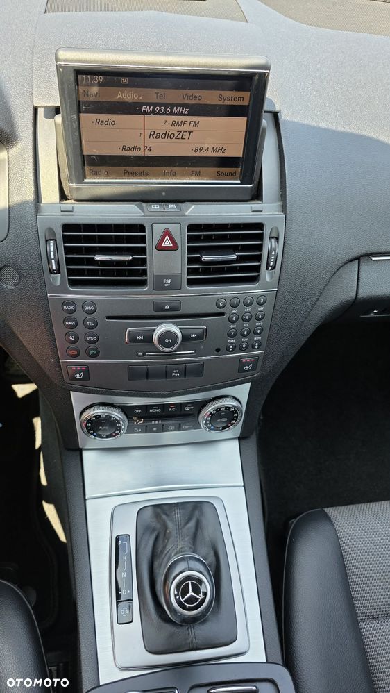 Mercedes-Benz Klasa C 220 CDI DPF Automatik BlueEFFICIENCY Avantgarde - 8