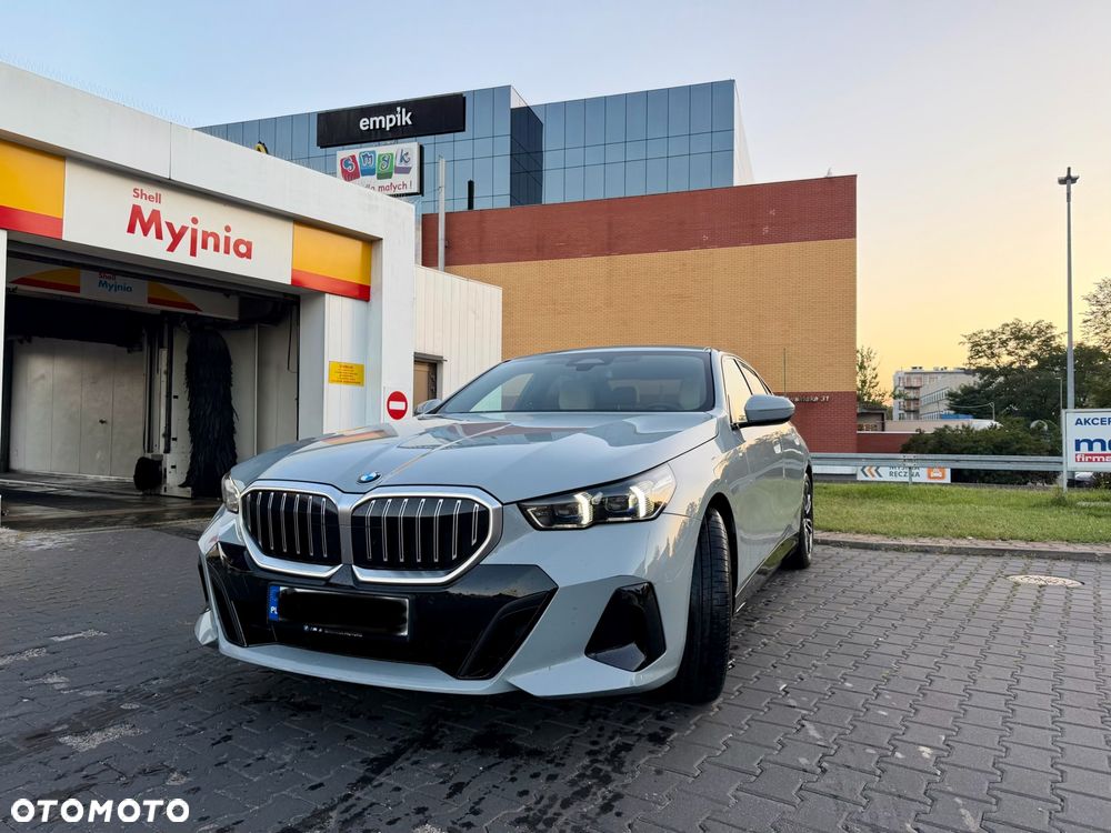 BMW Seria 5 520i mHEV M Sport sport - 2