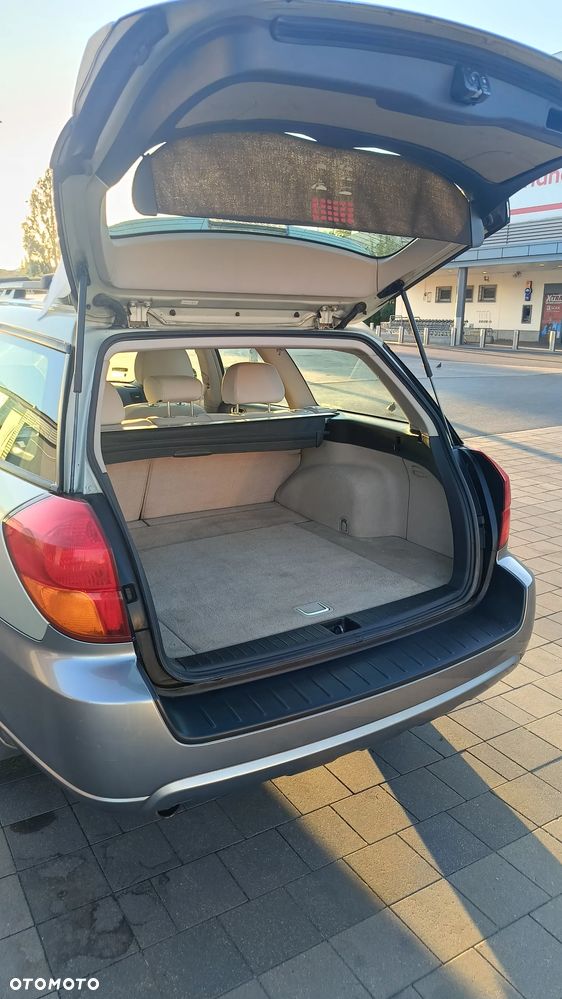 Subaru Legacy 2.5i AT - 14
