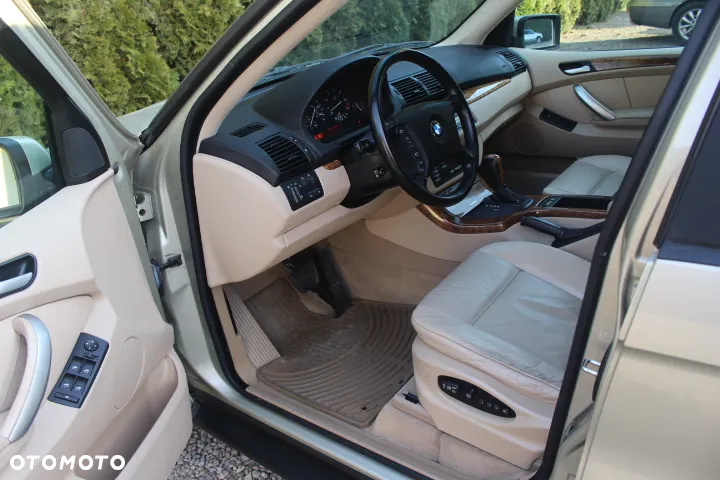 BMW X5 3.0 i - 14