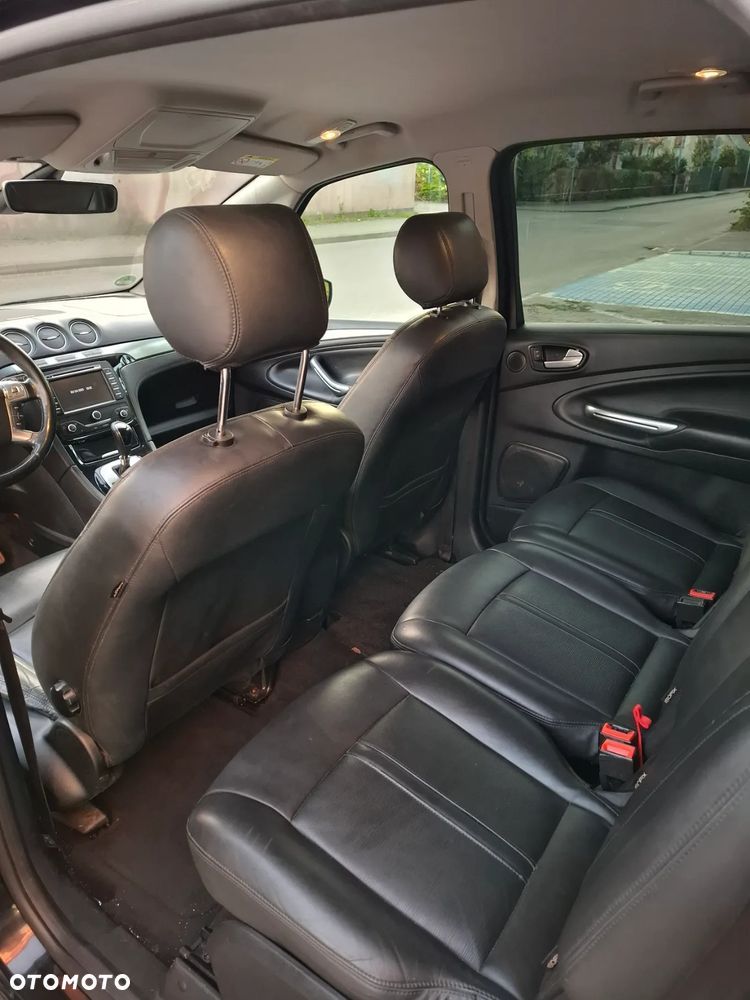 Ford S-Max - 20
