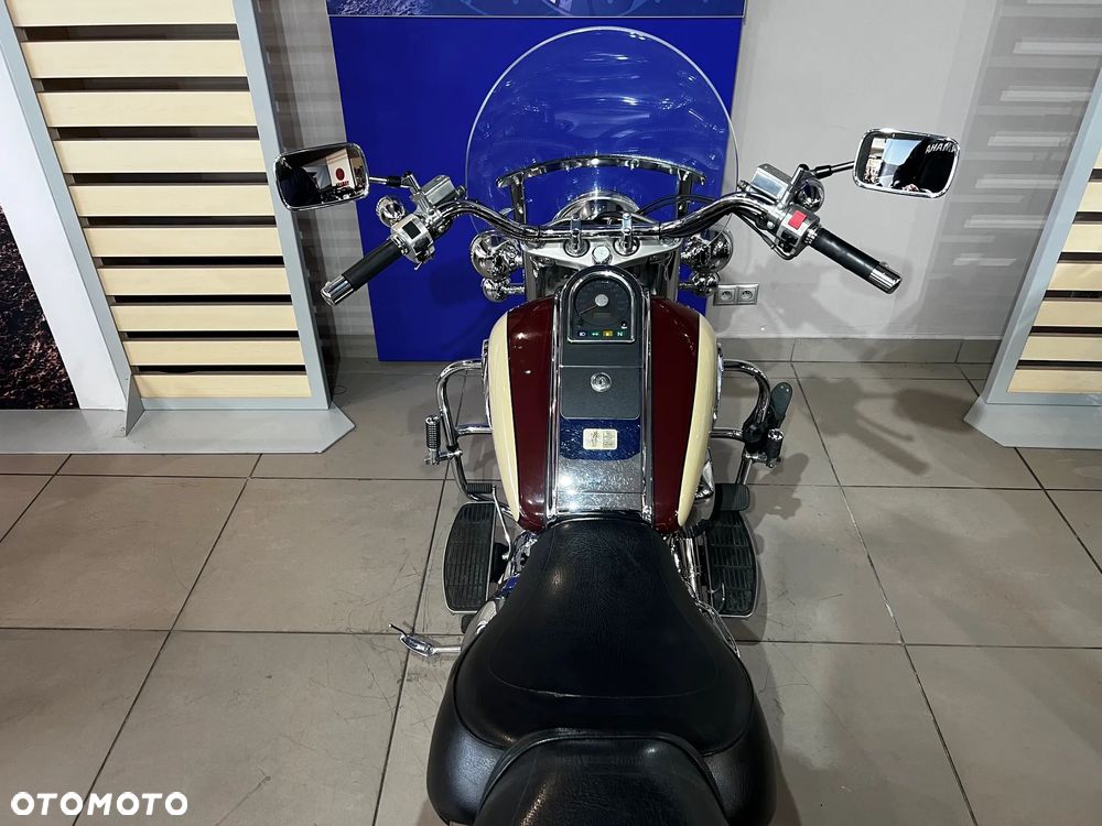 Suzuki Intruder - 7
