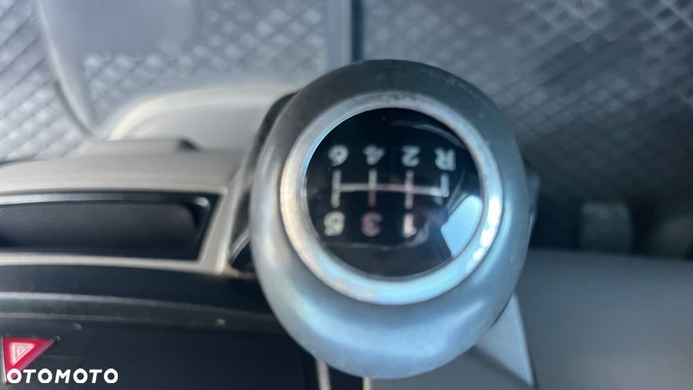 Mercedes-Benz Sprinter - 27