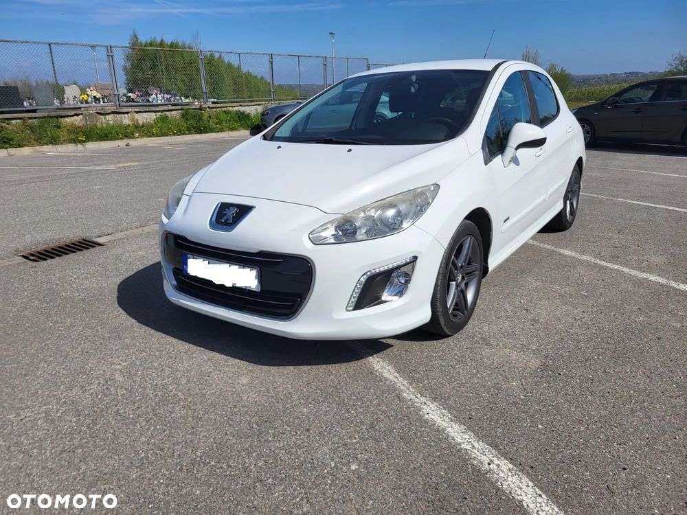 Peugeot 308 - 1