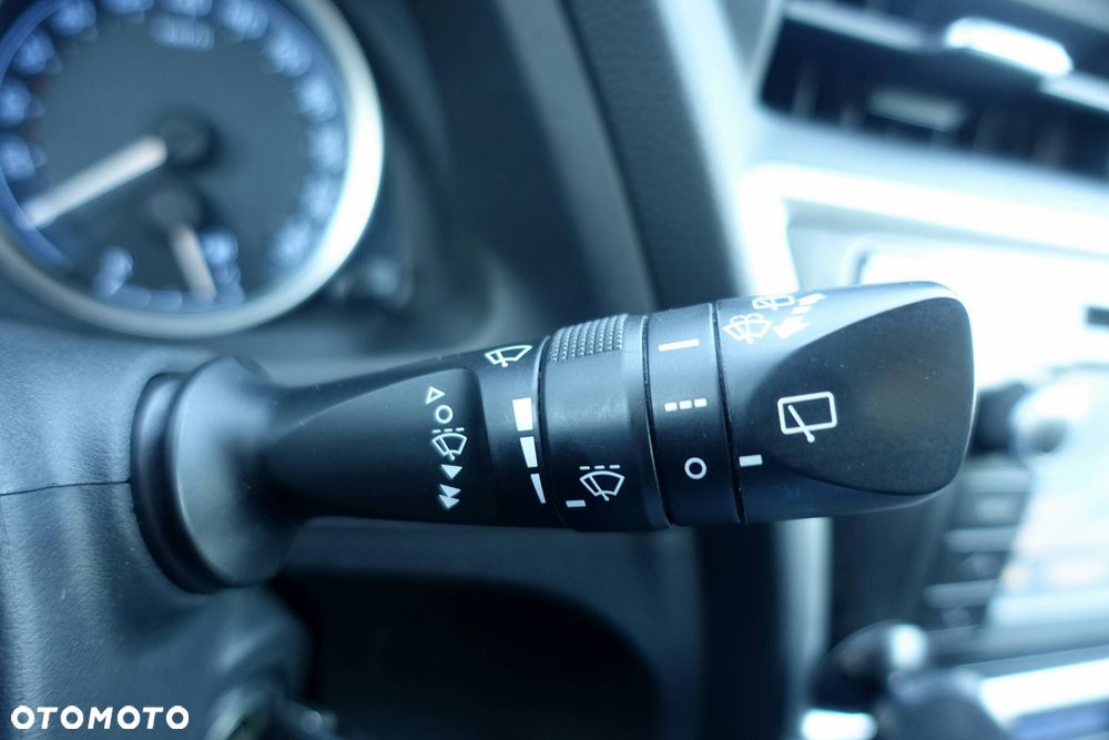 Toyota Auris 1.4 D-4D - 25