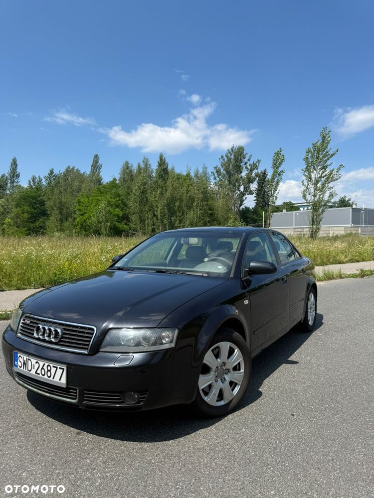 Audi A4 Limousine - 3