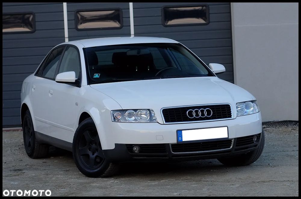 Audi A4 Limousine - 9