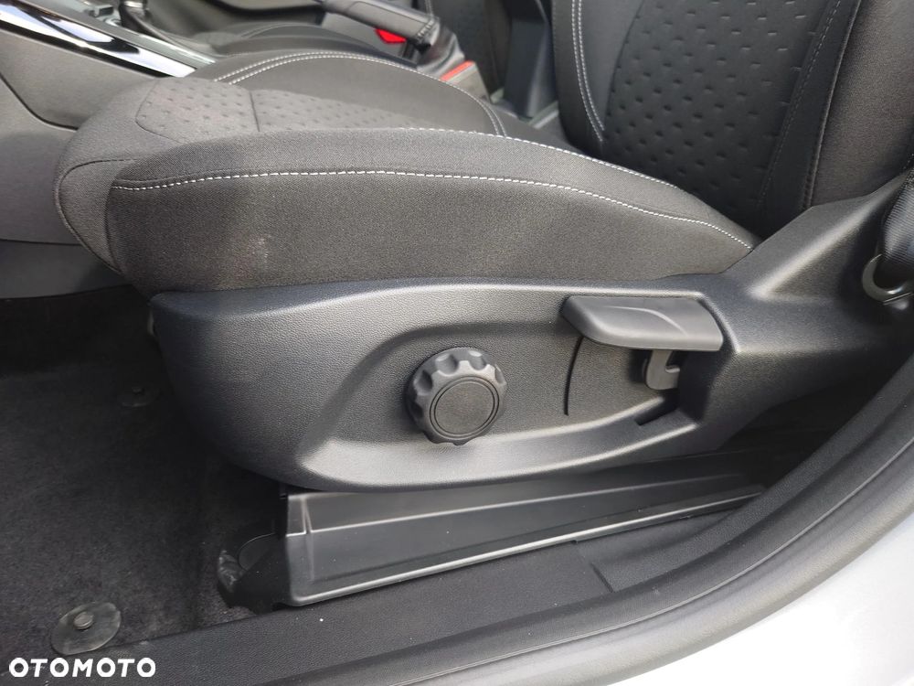 Ford Puma 1.0 EcoBoost mHEV Titanium DCT - 12