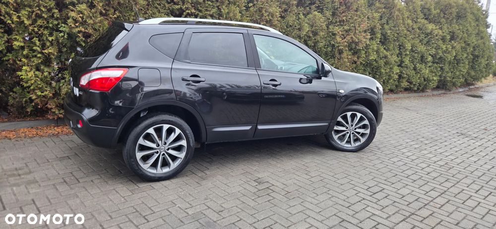 Nissan Qashqai 1.6 dCi 4 x 4 DPF Start/Stop tekna - 17