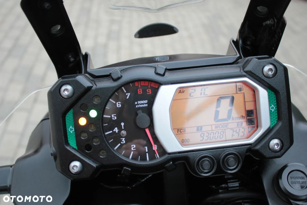 Yamaha Super Tenere - 24