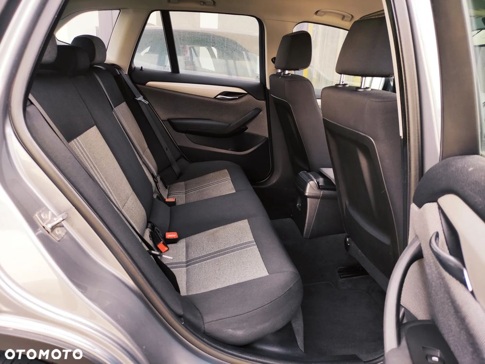 BMW X1 xDrive20i - 21