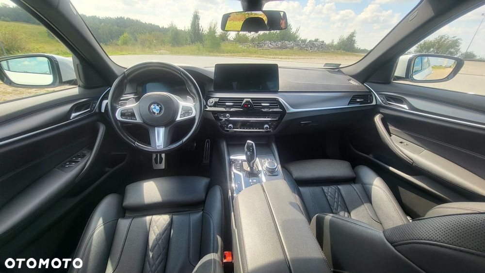 BMW Seria 5 520d mHEV M Sport sport - 22