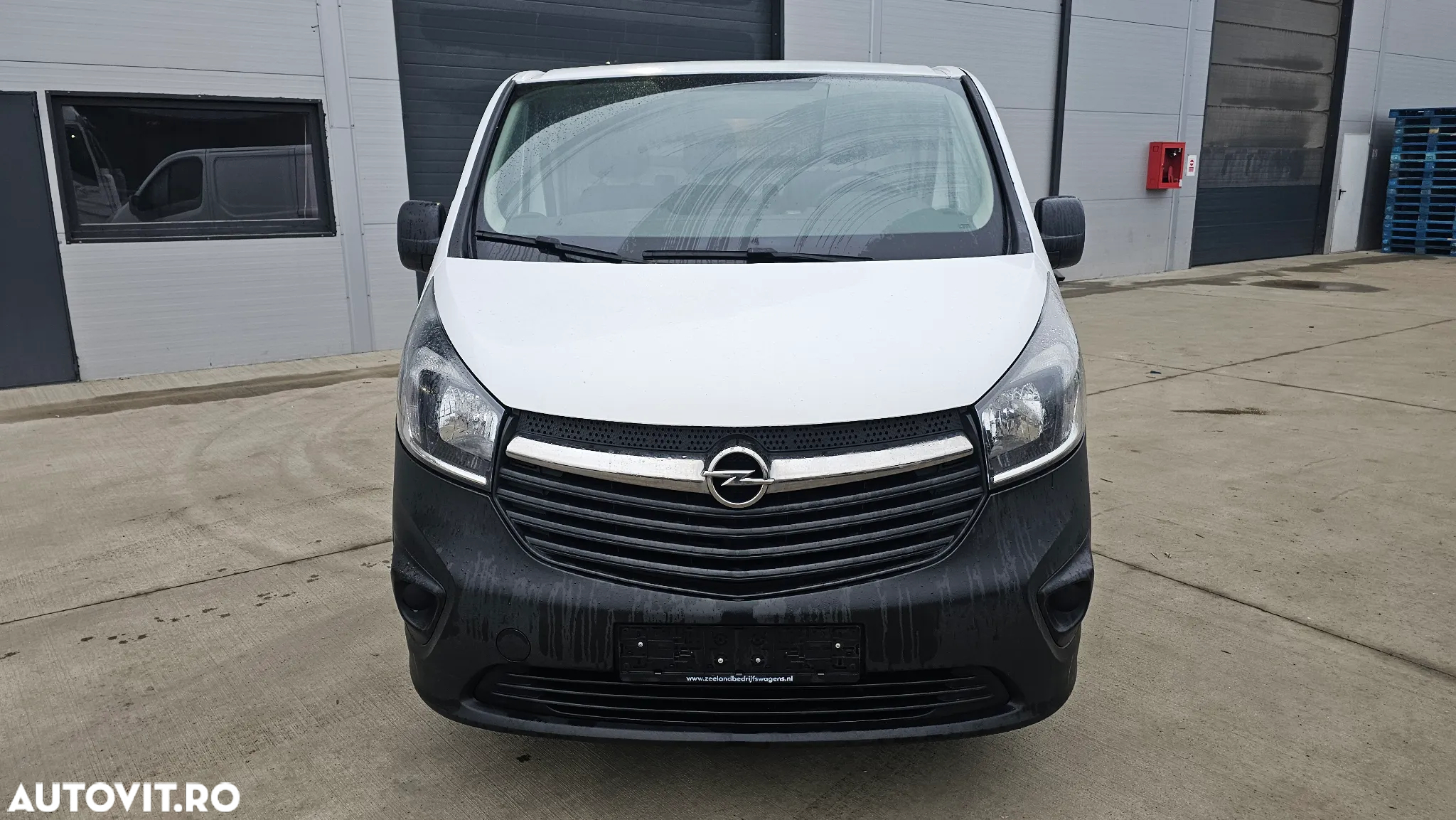 Opel Vivaro - 15