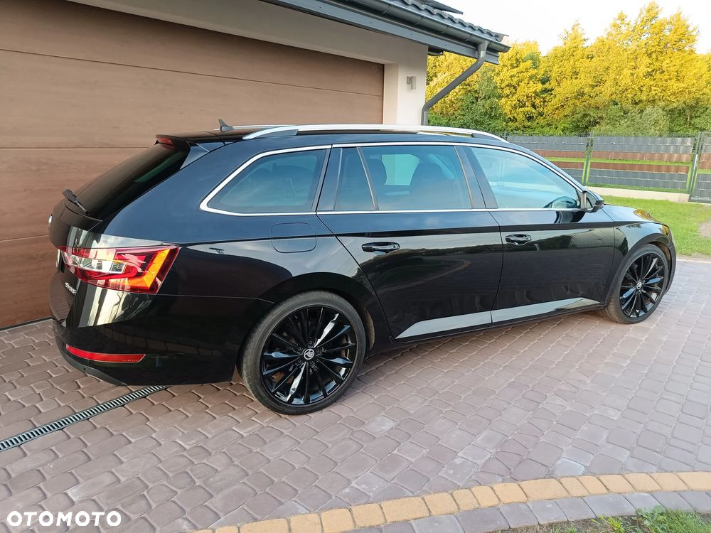 Skoda Superb Combi 2.0 TDI Style - 6